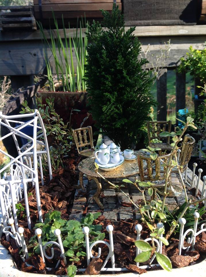 Image of Tea in the Garden.